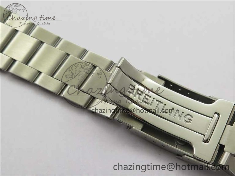 Navitimer 8 B01 Chrono 43mm SS Best Edition Silver Dial on SS Bracelet A Trendy 5547