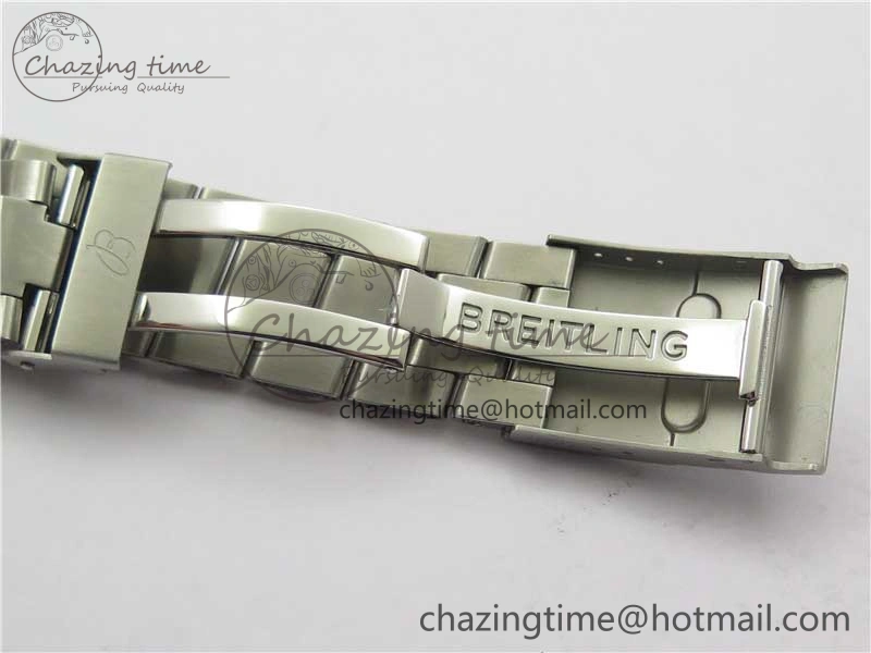 Navitimer 8 B01 Chrono 43mm SS Best Edition Silver Dial on SS Bracelet A Trendy 5547