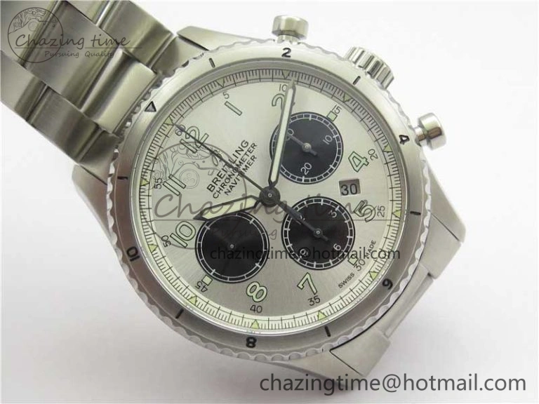 Navitimer 8 B01 Chrono 43mm SS Best Edition Silver Dial on SS Bracelet A Trendy 5547