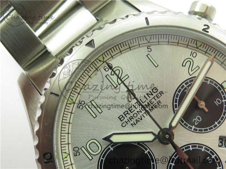 Navitimer 8 B01 Chrono 43mm SS Best Edition Silver Dial on SS Bracelet A Trendy 5547