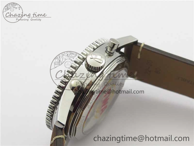 Affordable Navitimer B01 Chronograph 43 TWA Edition SS OXF White Dial Steel Markers on Brown Leather Strap A 5600