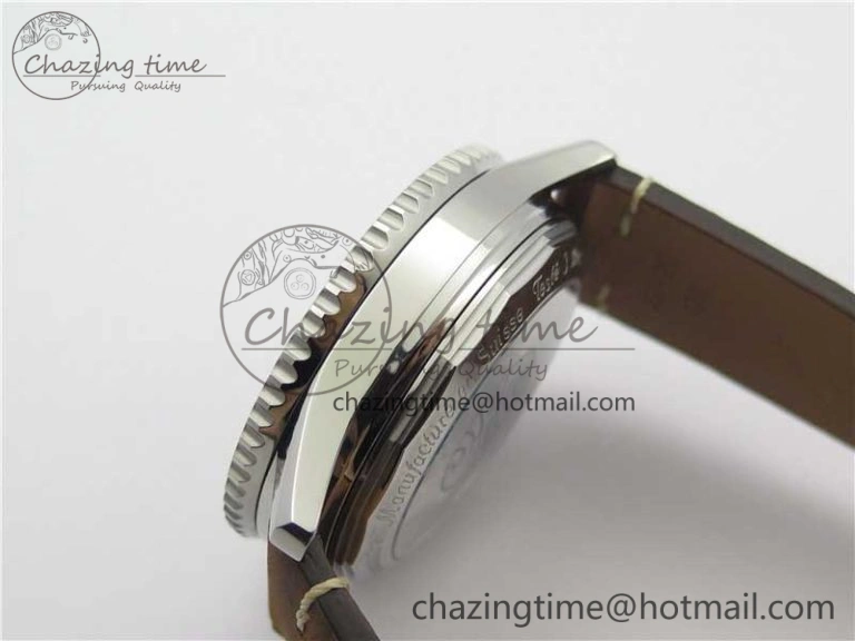 Durable Navitimer B01 Chronograph 43 TWA Edition SS V9F 1:1 Blue Dial on Brown Leather Strap A 5603