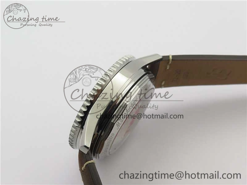 Navitimer B01 Chronograph 43 TWA Edition SS V9F 1:1 White Dial on Brown Leather Strap A OnTrend 5602