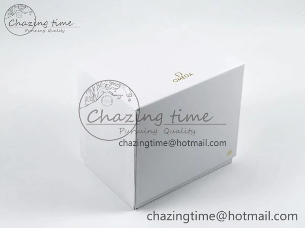 OMEGA GIFT BOXSET WITH PAPERS AND CARDS StreetReady 7797