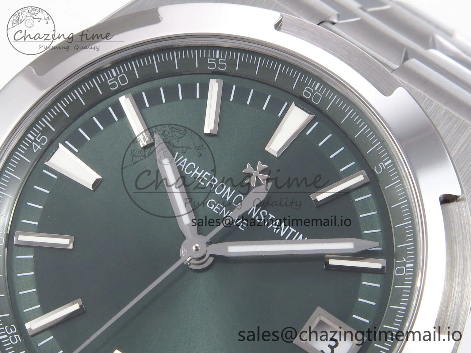 Overseas 4500V SS 8F 1:1 Best Edition Green Dial on SS Bracelet A MultiPurpose 9835