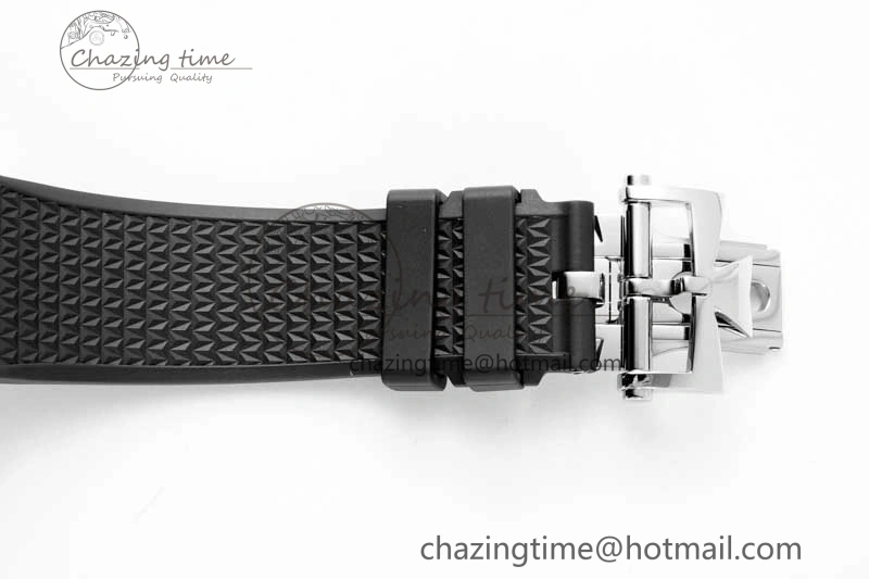 Overseas 4500V SS ZF 1:1 Best Edition Silver Dial on Black Rubber Strap A SoftTouch 9895
