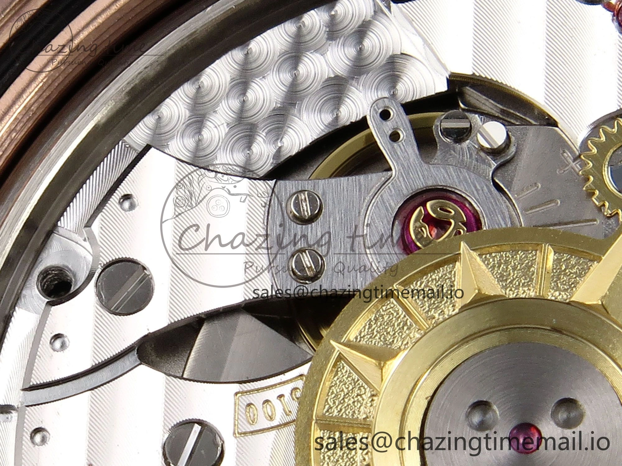 Overseas 4520V RG 8F Best Edition Green Dial On Green Rubber Strap A OnTrend 9850