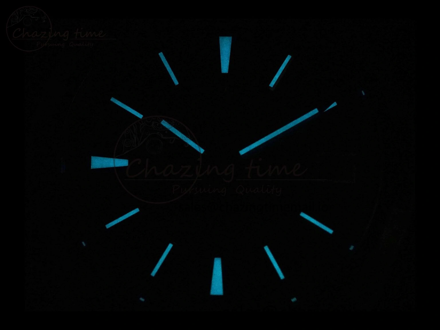 Overseas 4520V RG 8F Best Edition Green Dial on RG Bracelet A Reliable 9844