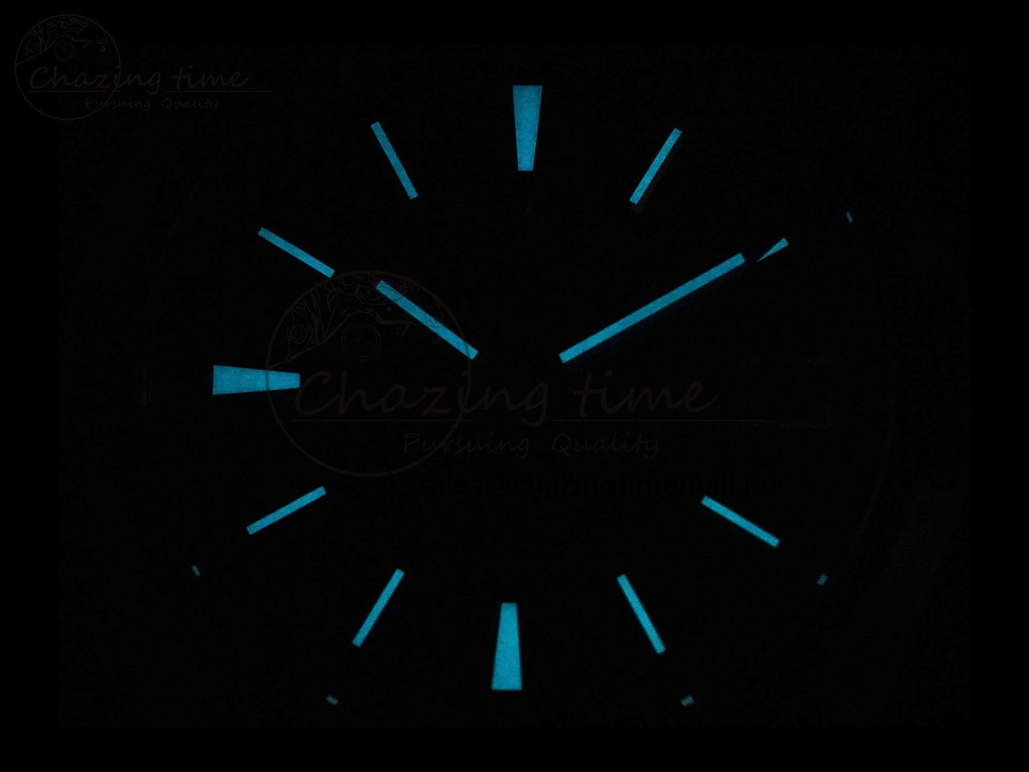Overseas 4520V RG 8F Best Edition Green Dial on RG Bracelet A Reliable 9844