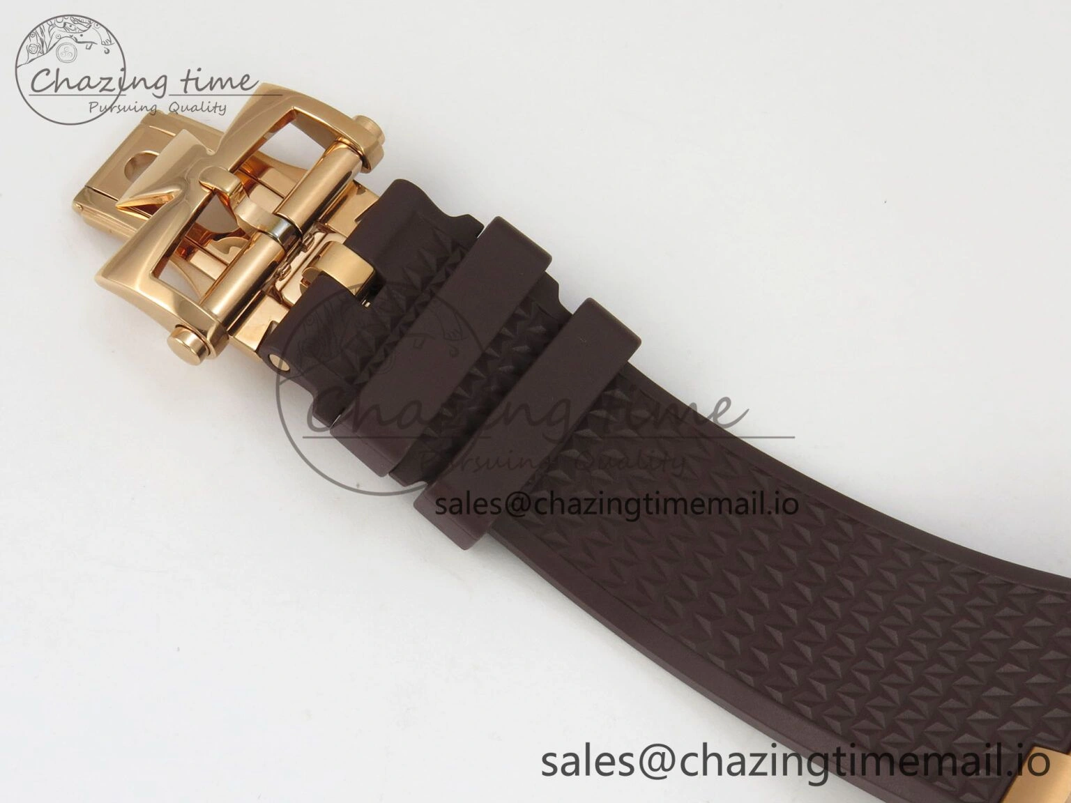 Overseas 4520V RG ZF 1:1 Best Edition White Dial on Black Rubber Strap A Seasonal 9822