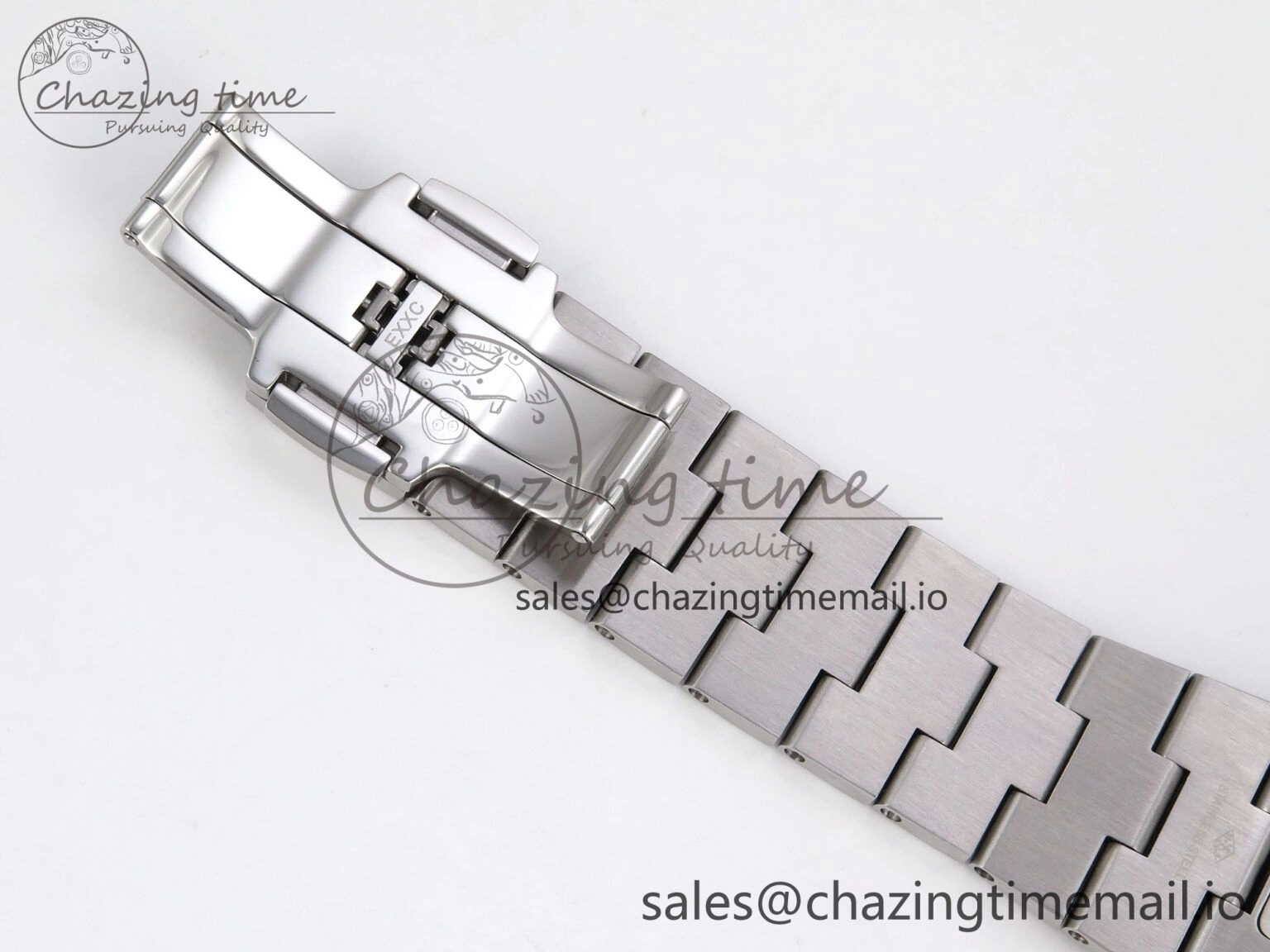 Overseas 4520V SS 8F Best Edition Green Dial on SS Bracelet A FlexibleFit 9845