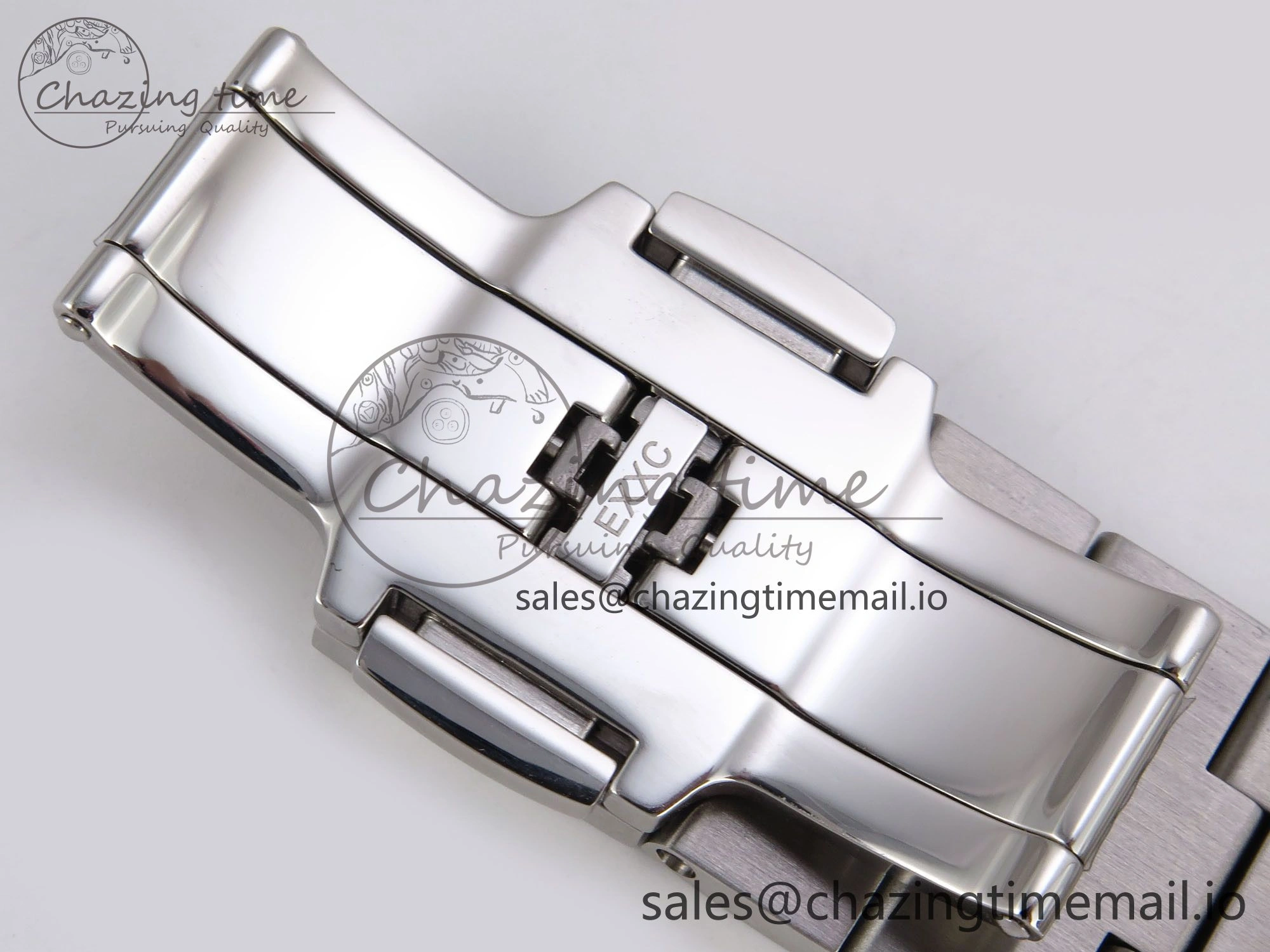 Overseas 4520V SS 8F Best Edition Green Dial on SS Bracelet A FlexibleFit 9845