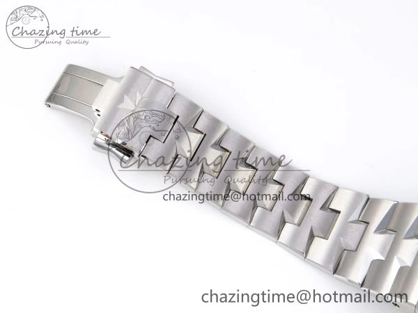 Overseas 47040 SS PPF 1:1 Best Edition Black Textured Dial on SS Bracelet A MultiPurpose 9881