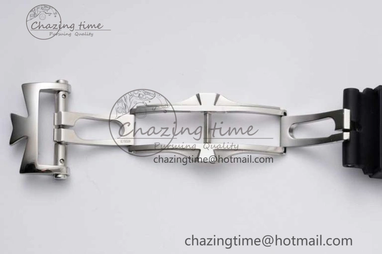 Overseas 47040 SS PPF 1:1 Best Edition White Textured Dial on Black Rubber Strap A UrbanStyle 9884