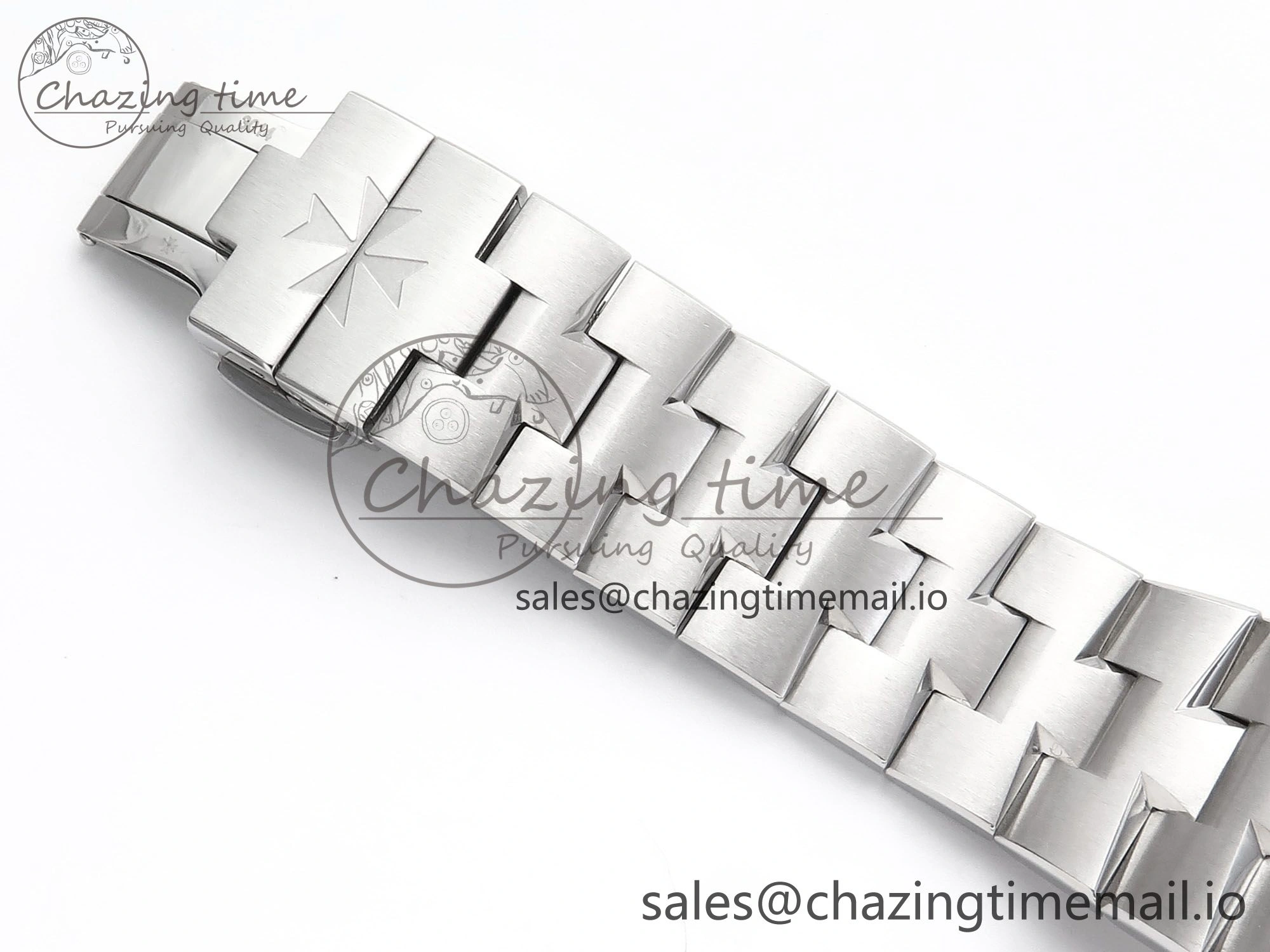 EyeCatching Overseas 7920V SS 8F Best Edition Blue Dial On SS Bracelet A 9832