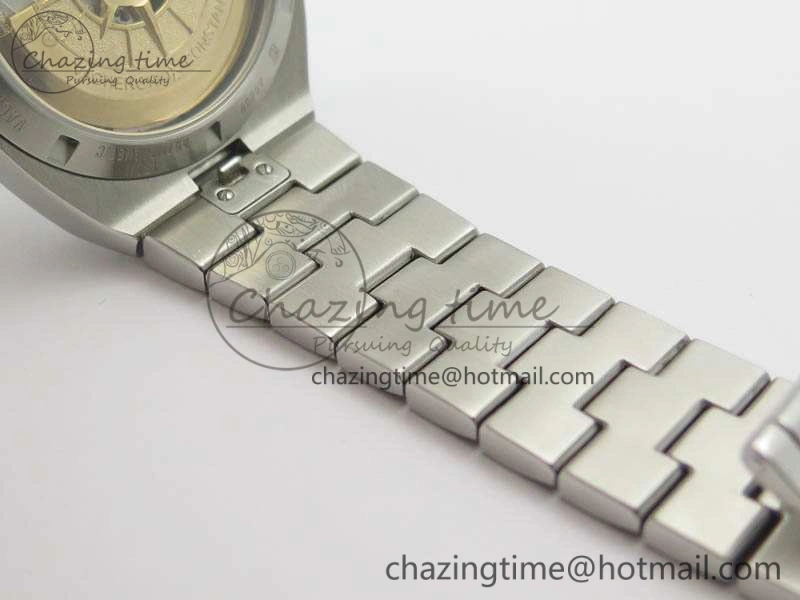 Overseas Automatic BP Maker Best Edition SS Blue Dial On SS Bracelet A WellDesigned 9978
