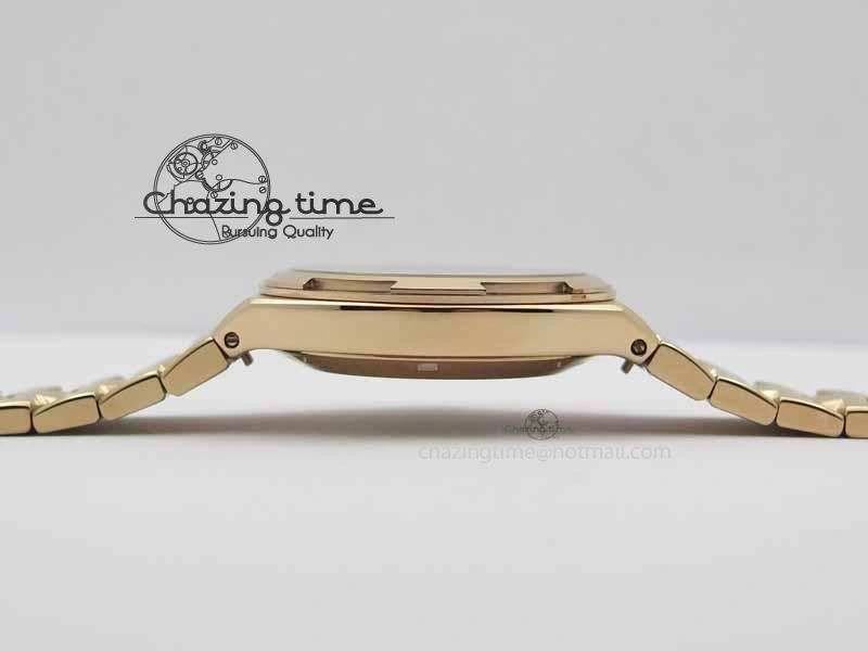 Overseas Automatic RG White Dial On RG Bracelet A Fashionable 9979