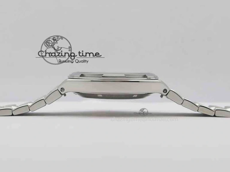 Overseas Automatic SS White Dial On SS Bracelet A WrinkleFree 9988