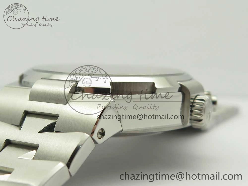 Lightweight Overseas Dual Time Power Reserve TWA Best Edition Black Dial on SS Bracelet A 9942