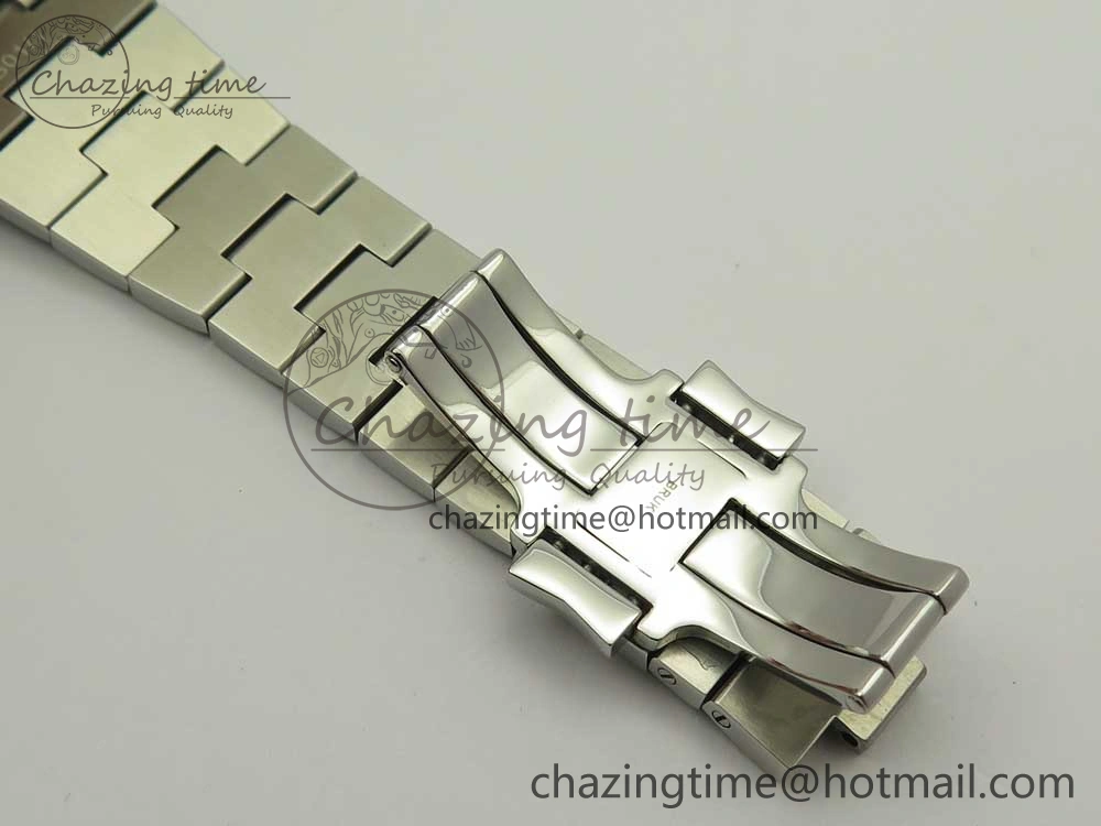 Overseas Dual Time Power Reserve TWA Best Edition Blue Dial on SS Bracelet A Comfortable 9940