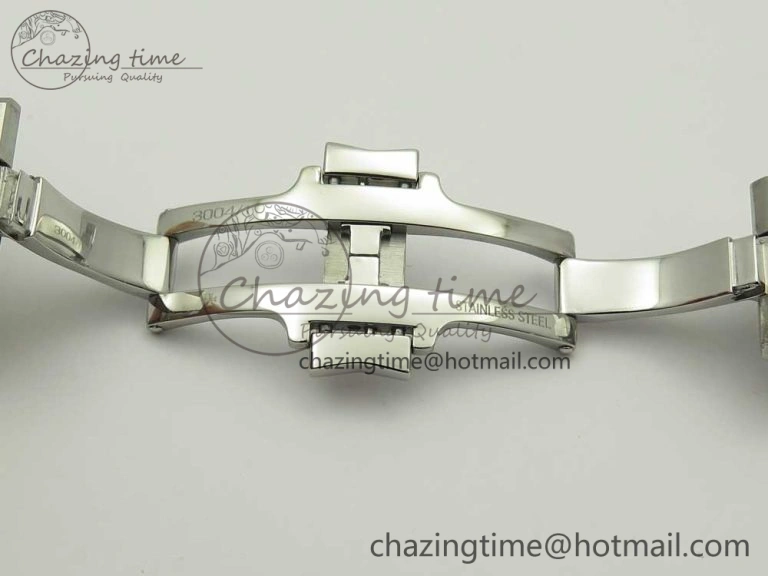 Fashionable Overseas Dual Time Power Reserve TWA Best Edition White Dial on SS Bracelet A 9943