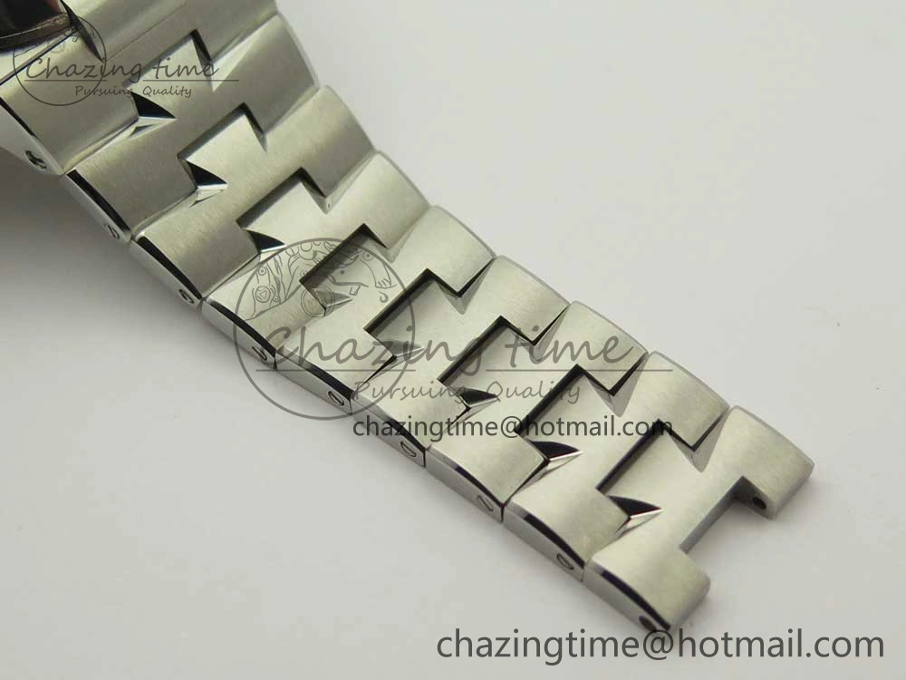 Fashionable Overseas Dual Time Power Reserve TWA Best Edition White Dial on SS Bracelet A 9943