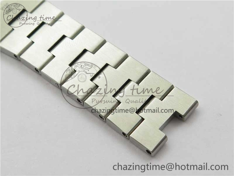 Overseas Ultra-Thin 2000V XF Best Edition Blue Dial on SS Bracelet A Soft 9929