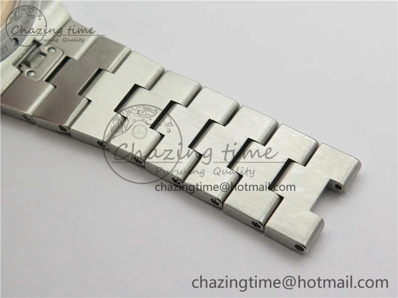 Overseas Ultra-Thin 2000V XF Best Edition Gray Dial on SS Bracelet A Stretchable 9933