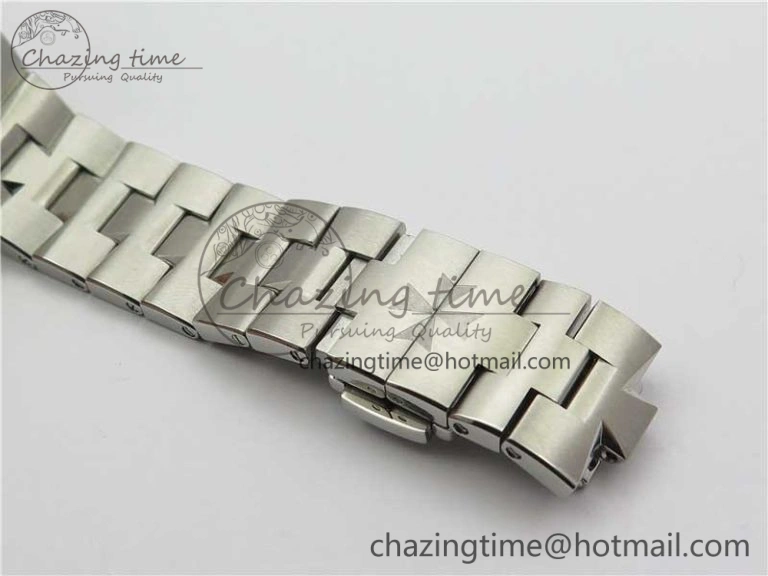 Overseas Ultra-Thin 2000V XF Best Edition Gray Dial on SS Bracelet A Stretchable 9933