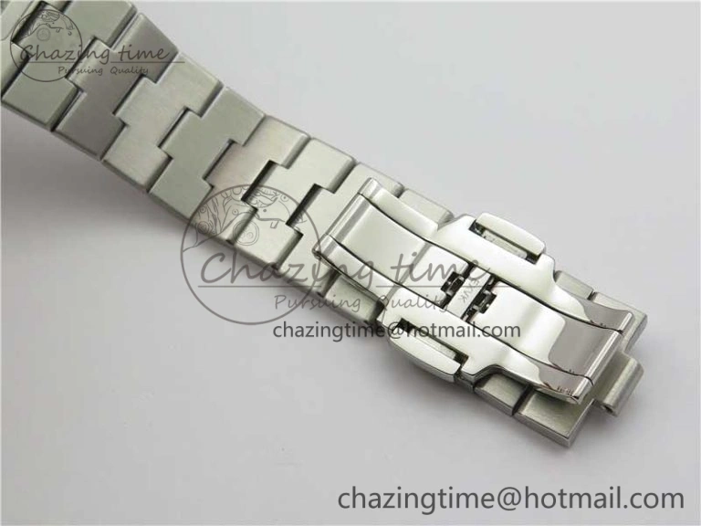 Overseas Ultra-Thin 2000V XF Best Edition Gray Dial on SS Bracelet A Stretchable 9933
