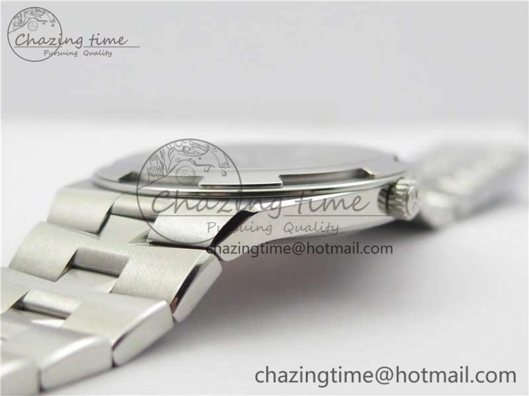 Overseas Ultra-Thin 2000V XF Best Edition Gray Dial on SS Bracelet A Stretchable 9933