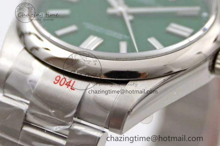 MoistureWicking Oyster Perpetual 41mm 124300 EWF 1:1 Best Edition 904L Steel Green Dial on SS Bracelet A 2188