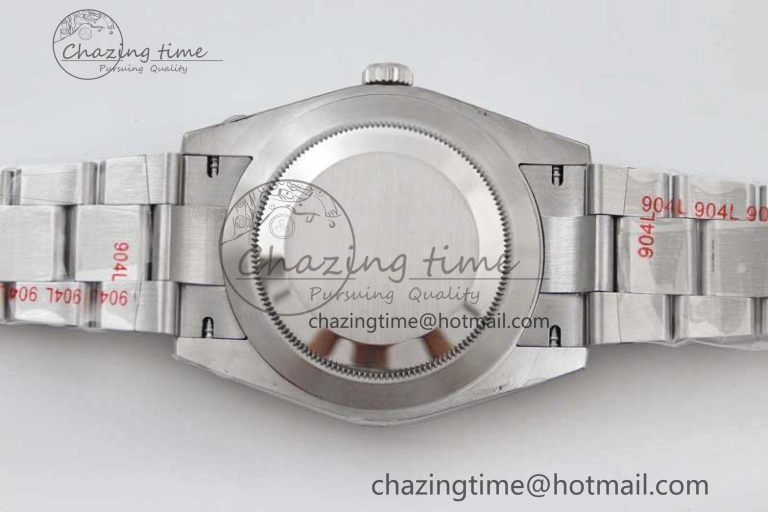 Cozy Oyster Perpetual 41mm 124300 EWF 1:1 Best Edition 904L Steel Red Dial on SS Bracelet A 2189