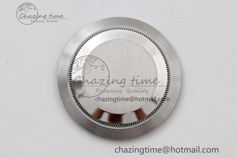 Seasonal Oyster Perpetual 41mm 124300 EWF 1:1 Best Edition 904L Steel Silver Dial on SS Bracelet A 2190