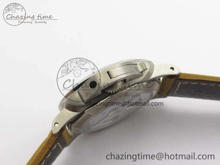 AllSeason PAM 1351 S ZF 1:1 Best Edition Gray Dial On Asso Strap ZFP 8438