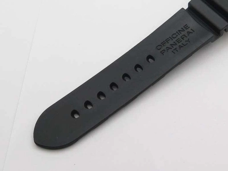 Resilient PAM 684 Luminor Submersible RG ZF 1:1 Best Edition On Black Rubber Strap P. 8440