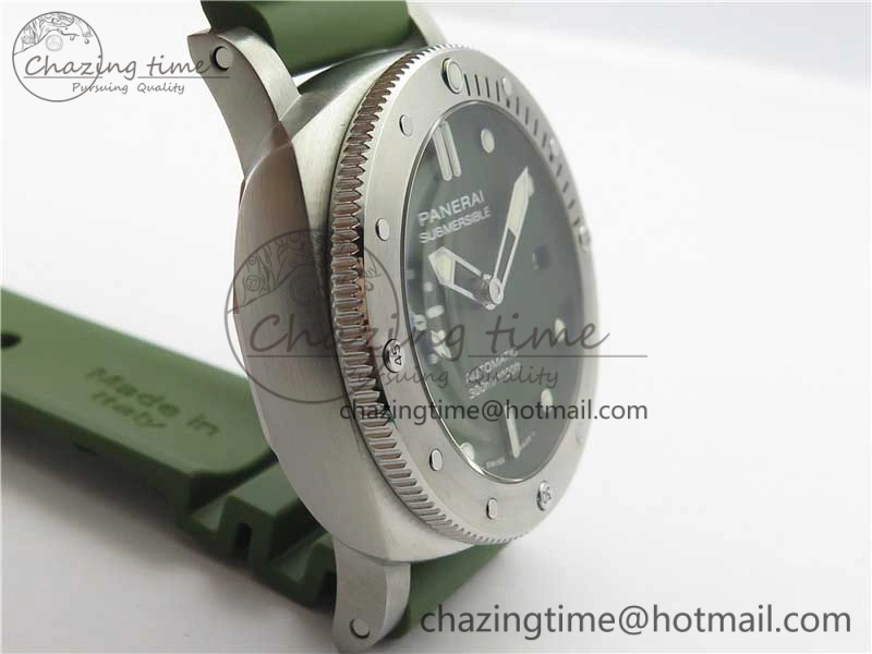 PAM1055 Luminor Submersible 42mm Verde Militare VSF 1:1 Best Edition on Green Rubber Strap P.900 Clone Minimalist 8409