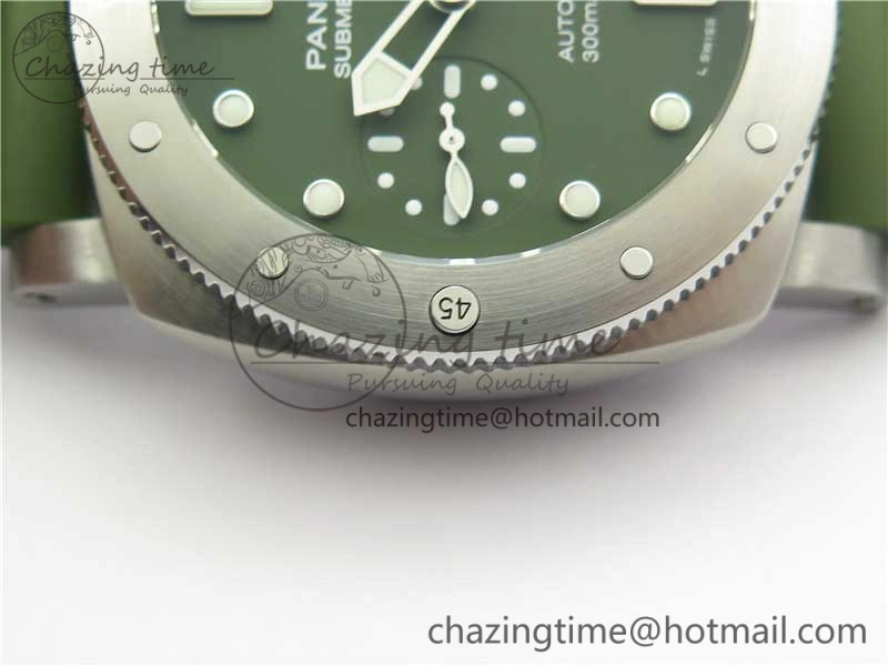 PAM1055 Luminor Submersible 42mm Verde Militare VSF 1:1 Best Edition on Green Rubber Strap P.900 Clone Minimalist 8409