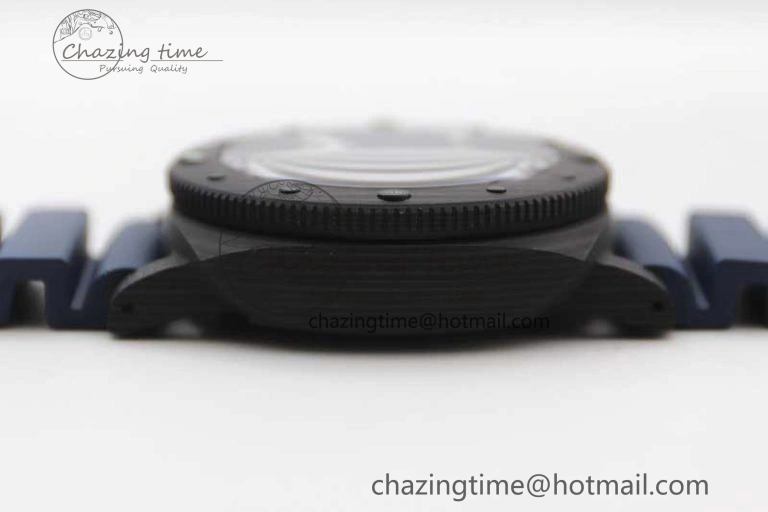 PAM1232 QuarantaQuattro Blu Abisso VSF Best Edition on Blue Rubber Strap P. EasyCare 8352