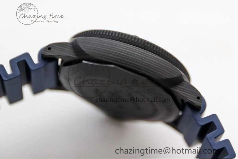 PAM1232 QuarantaQuattro Blu Abisso VSF Best Edition on Blue Rubber Strap P. EasyCare 8352