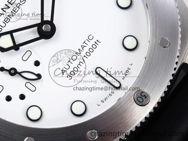 Thermal PAM2223 Luminor Submersible 42mm VSF Best Edition White Dial on Rubber Strap P900 Clone 8318