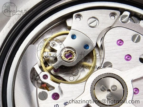 Thermal PAM2223 Luminor Submersible 42mm VSF Best Edition White Dial on Rubber Strap P900 Clone 8318