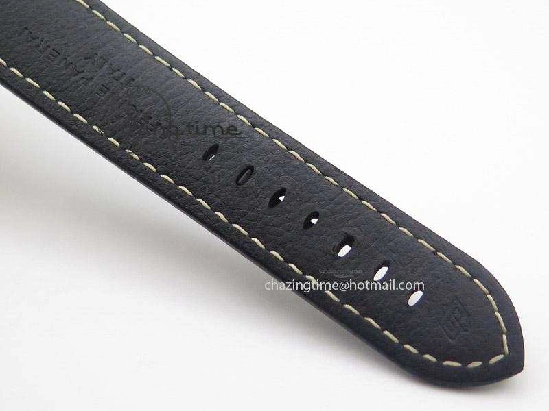 ZipUp PAM572 Q V6F Black Dial On Black Leather Strap P 8553