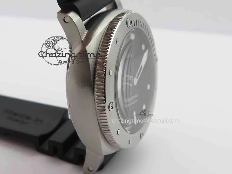 PAM682 Luminor Submersible XF 1:1 Best Edition On Black Rubber Strap P.9010 V Compact 8460