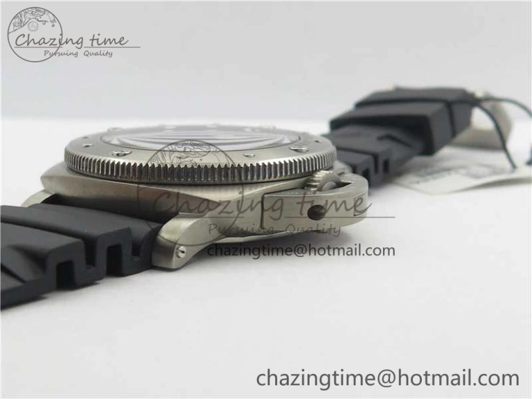 PAM692 T Titanium VSF 1:1 Best Edition on Black Rubber Strap P.9010 Super Clone (Free Nylon Strap) Snug 8410