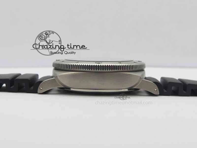 Thermal PAM692 T Titanium XF Best Edition Blue Dial On Black Rubber Strap P. 8450