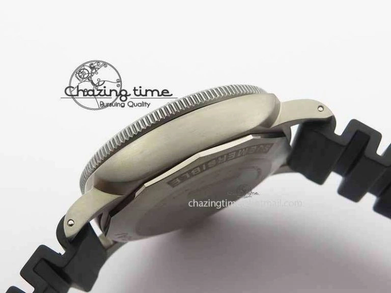 Thermal PAM692 T Titanium XF Best Edition Blue Dial On Black Rubber Strap P. 8450