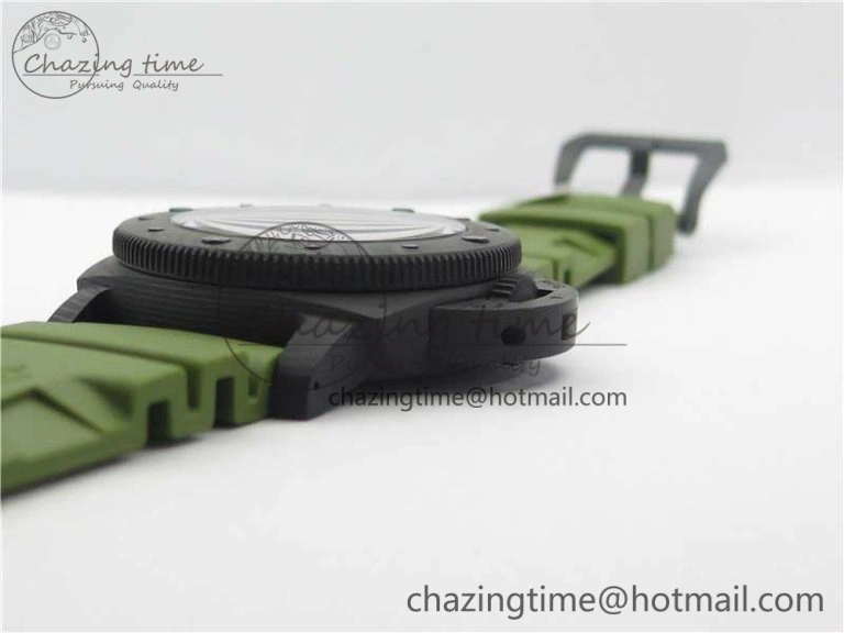 Comfortable PAM961 Carbotech VSF Best Edition Carbon Dial on Green Rubber Strap P.9010 Clone 8414