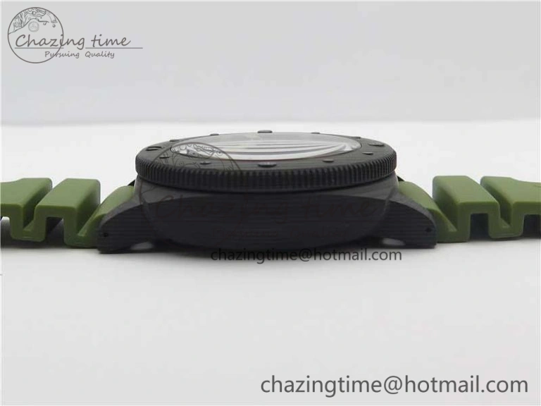 Comfortable PAM961 Carbotech VSF Best Edition Carbon Dial on Green Rubber Strap P.9010 Clone 8414