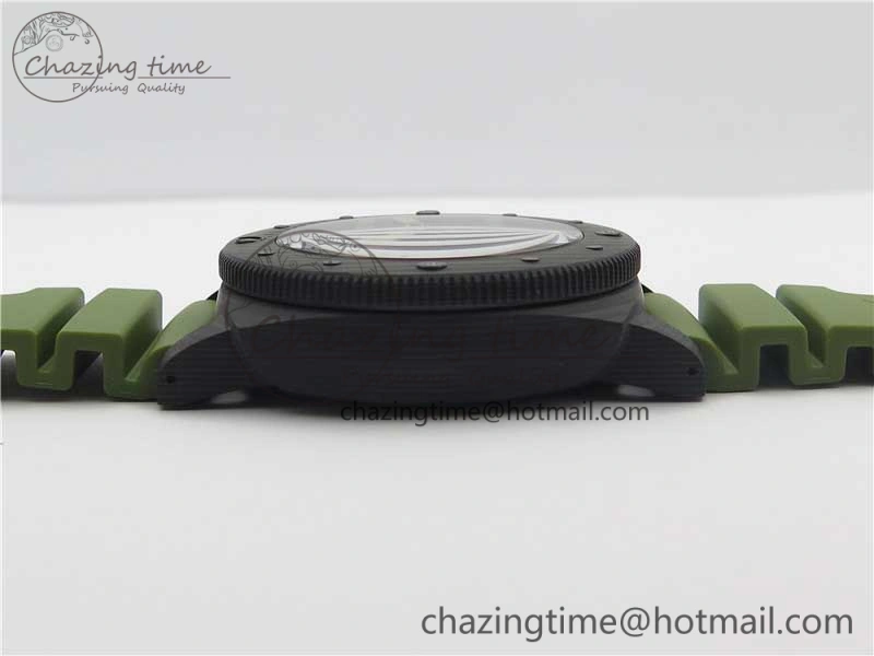 Comfortable PAM961 Carbotech VSF Best Edition Carbon Dial on Green Rubber Strap P.9010 Clone 8414
